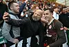 Manolis Saliakas macht ein Selfie
