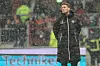 Fabian Hürzeler, Trainer des FC St. Pauli, im Spiel gegen den HSV