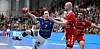 Augen zu und durch! Leif Tissier setzt sich gegen Markus Fuchs und Jan Brosch (v.l.) durch.