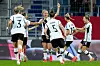 Deutsche Frauen-Nationalmannschaft feiert Sieg gegen Wales