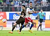 St. Paulis Manolis Saliakas und Robert Glatzel vom HSV