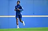Albert Sambi Lokonga läuft über den Trainingsplatz