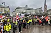 Hafenarbeiter demonstrieren gegen den MSC-Deal