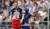 HSV-Kapitän Sebastian Schonlau im Kopfballduell mit dem Oldenburger Ermal Pepshi