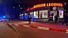 Polizisten vor dem Restaurant „Burger Legends“ in Hamburg-Hoheluft-West, in dem die Schüsse fielen.