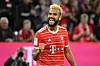 Eric Maxim Choupo-Moting freut sich über seinen Treffer