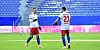 Doppel-Torschütze Sonny Kittel feiert zusammen mit Kapitän Tim Leibold.