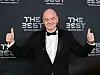 FIFA-Präsident Gianni Infantino zeigt beide Daumen nach oben