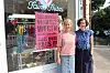 Heike Ferner (links) und Kathi Plate haben mehr als vier Jahre ihren Laden „Faire Fritzi