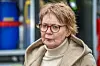 Niedersachsens Innenministerin Daniela Behrens schaut ernst
