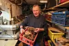 Mit Tannenzapfen, Reet, Bambus oder anderen natürlichen Materialien stattet Kaplanski die Hotels aus, damit die Insekten nisten können.