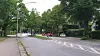 Straße mit Bäumen