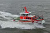 Rettungsboot mit Bugwelle