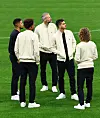Die Stars von RB Leipzig bei der Platzbegehung im Mailänder San Siro