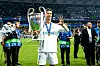 Cristiano Ronaldo mit dem Champions-League-Pokal