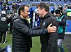 Jos Luhukay und Dieter Hecking begrüßen sich vor dem Anpfiff des Derbys.