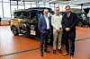 Treiben die Entwicklung fahrerloser Shuttle in Hamburg voran: Christian Senger (VW, von links), Moia-Chef Sascha Meyer und Verkehrssenator Anjes Tjarks.