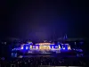 Die schwimmende Bühne der ZDF-Silvestershow in Hamburg.