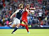 Charlie Mulgrew (l.) und Harry Kane 2017