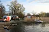 Der Suzuki wurde aus dem Fluss gezogen. Der Fahrer kam ins Krankenhaus.