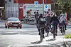 In Hamburgs Fahrradstraßen und auf den Radwegen wird es zu Pendlerzeiten immer voller.