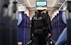 Bundespolizei im Zug.