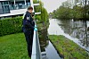 Polizisten am Wasser