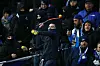 Mithilfe von Schleudern konnten die Hertha-Fans die Bälle bis auf den Rasen befördern.