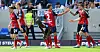 Die HSV-Spieler klatschen sich ab