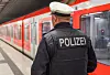 Streit am Bahnhof Reeperbahn – Männer treten Opfer n das Gesicht