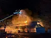 Rund 125 Retter bekämpften den Großbrand an der Schule in Lohbrügge.