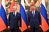 Ohne den Chinesen Xi Jinping (r.) könnte Wladimir Üutin seinen Krieg wohl nicht fortführen. Der kassiert den Kreml aber immer mehr ab.