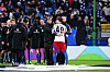 Valon Zumberi umarmt Otto Stange