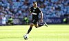 St. Paulis Manolis Saliakas beim Testspiel gegen Coventry City