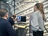 Lena und Felix lasse sich beraten