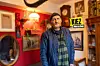 Uli Zöller (59) in seinem Zimmer im Regenbogenhaus auf dem Kiez