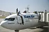 Verzweifelte Afghanen versuchen irgendwie, einen Platz in Evakuierungsflugzeugen zu bekommen.