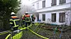 Die Feuerwehr war mit rund 20 Rettern und einem Notarzt im Einsatz. (Symbolfoto)