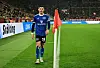 Javi Montero verlässt nach seiner gelb-roten Karte in Düsseldorf den Platz.
