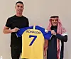 Cristiano Ronaldo mit seinem neuen Trikot