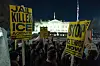 Demonstranten protestieren vor dem Weißen Haus gegen den Beamten der Einwanderungs- und Zollbehörde (ICE), der eine Frau in Minneapolis erschossen hat.