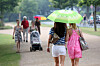 Schauer und Gewitter machen dem Mini-Sommer in Hamburg einen Strich durch die Rechnung.