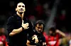 Zlatan Ibrahimovic legt seine Hand auf die Brust