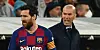 Lionel Messi (l.) und der FC Barcelona stehen nur zwei Punkte vor Zinédine Zidane und Real Madrid.