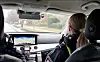 Jana S. (23, Name geändert) im Streifenwagen.