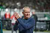 Christian Streich applaudiert anerkennend
