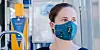 Maske im Bus