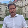 Bundeswirtschaftsminister Robert Habeck (Grüne) erklärt auf seinen Social Media-Kanälen seine Politik.
