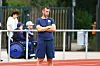 Martin Düsing, Trainer des VfL Pinneberg (hier bei einem Testspiel im Sommer), war nicht angetan vom Ausfall des Flutlichts.