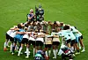 Die Deutsche Frauen-Fußball-Nationalmannschaft im Kreis